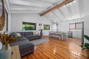 Big House Little House Moonee Beach